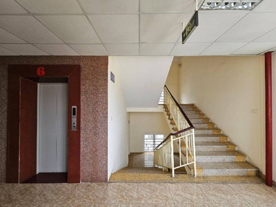 Cho thuê tòa nhà Hoàng hoa thám 400m2 x 7 tầng làm karaoke, massa, khách sạn 2