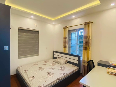 Nhà siêu rộng 3 tầng mặt ngõ thông phố trung lực ô tô đỗ cửa 1