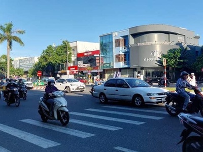 Tổng hợp bđs ngộp bank vị trí đẹp siêu hiếm nguyễn văn linh tuyến đường vip hải châu đà nẵng 3