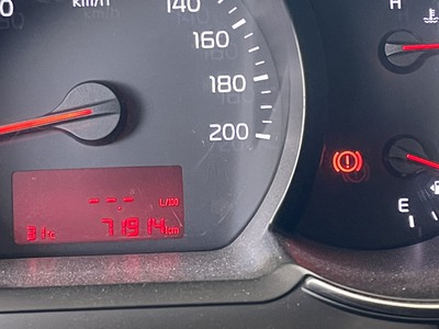 Xe kia màu nâu, đăng ký tháng 12/2016, đi 71.000km 5