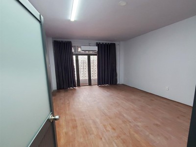 Homestay cao cấp - mặt tiền trục chính quận bình thạnh - giáp quận 1 3