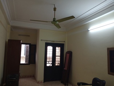 Cho thuê nhà nguyên căn ngõ 1 khâm thiên đống đa hà nội. 40m2 mặt tiền 3,7m 4