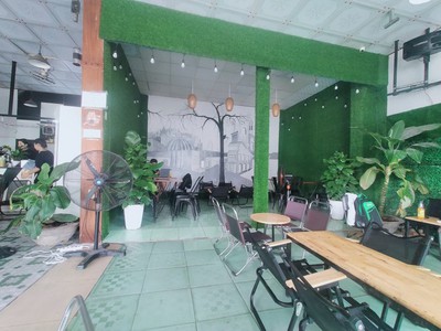 Sở hữu quán cà fe kinh doanh đông khách tt hải châu đường lớn, gần đại học kiến trúc 0