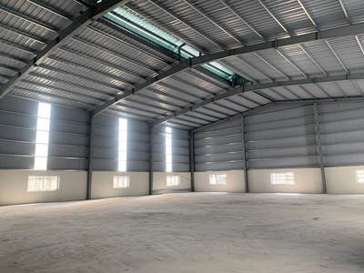Cho thuê kho xưởng nằm trên trục đường Quốc Lộ 32 Hoài Đức Hà Nội  Cách trường Đại Học Công Nghệ 3-4 1