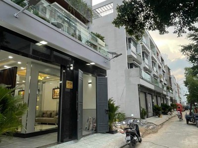 Bán nhà hxh8m, 4 tầng, 6.6x12.5m, huỳnh tấn phát nhà bè 1