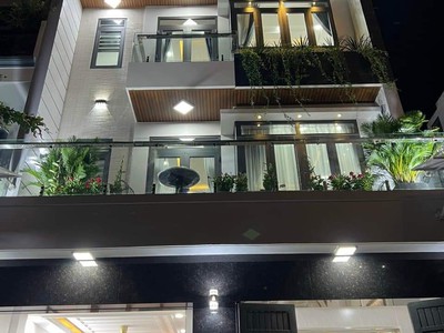 Bán nhà hxh8m, 4 tầng, 6.6x12.5m, huỳnh tấn phát nhà bè 2