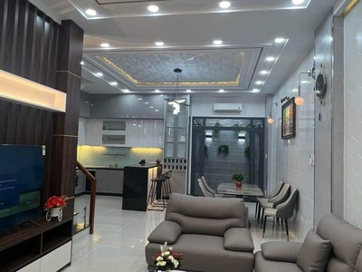 Bán nhà hxh8m, 4 tầng, 6.6x12.5m, huỳnh tấn phát nhà bè 4