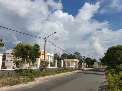 Bán ngộp đất trung tâm Dầu Tiếng, đường nhựa lớn, thổ cư 100, sát bên BCH Quân sự và chợ Định Hiệp 0