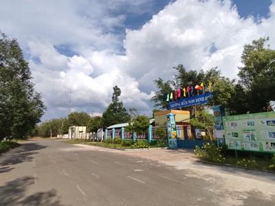 Bán ngộp đất trung tâm Dầu Tiếng, đường nhựa lớn, thổ cư 100, sát bên BCH Quân sự và chợ Định Hiệp 1