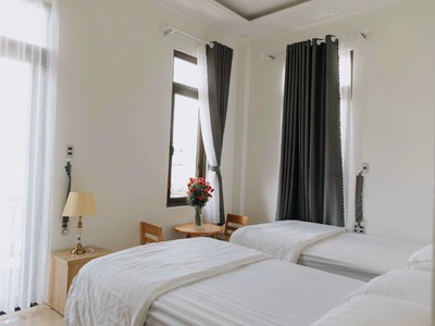 Hotel mai diamond đà lạt 250k/ngày 1