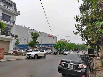 Mặt đường kinh doanh Trương Văn Lĩnh gần 72m, Lotte Phường Nghi Phú, TP Vinh, NA 1