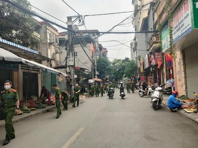 Bán nhà mặt phố ô tô kinh doanh  - giữa 3 trường đại học, phố lê văn hiến, phường đức thắng, q bắc 1