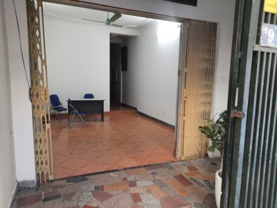 Cho thuê tầng 1 làm văn phòng, làm nail tại phố Ngụy Như Kon Tum 0