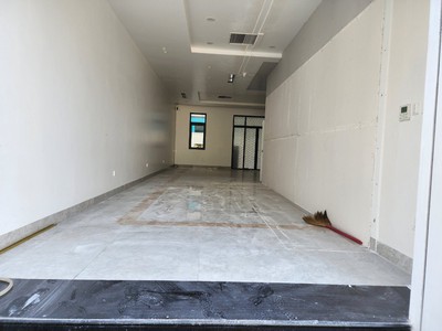 Cho thuê văn phòng tầng 1 cực rẻ Vinhomes Marina 2