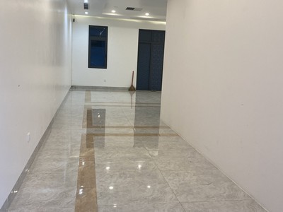 Cho thuê văn phòng tầng 1 cực rẻ Vinhomes Marina 3