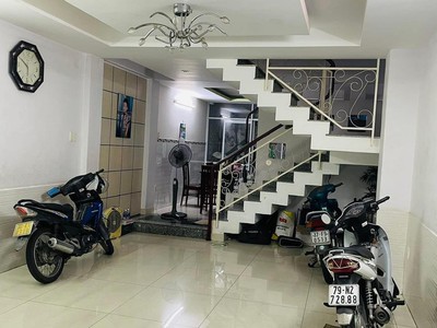 Chính chủ cần bán hoặc cho thuê nhà nguyên căn tại nơ trang long. bình thạnh 3