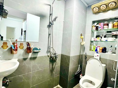 Bán chung cư thành phố giao lưu 2 ngủ - chỉ hơn 2 tỷ 4