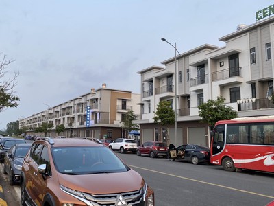 Cho thuê Shophouse Centa city cửa ngõ vào Vin Vũ Yên giá 7tr/tháng 2