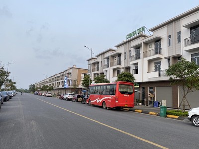 Cho thuê Shophouse Centa city cửa ngõ vào Vin Vũ Yên giá 7tr/tháng 0