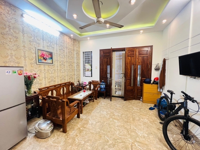 Cần bán nhà 5 tầng ngõ 23 Giang Văn Minh DT 35m giá 4.8 tỷ 1