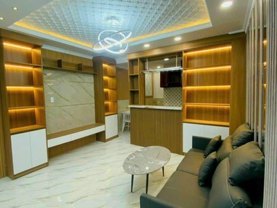 Siêu mẫu .chỉ có 1 ..mt hxh ô tô tránh nhau. phạm h lầu .n bè.nhỉnh 3 tỷ 2