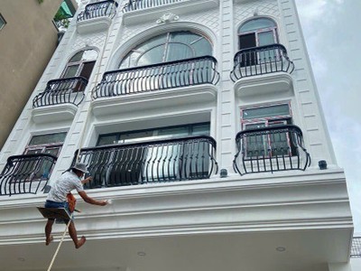 Bán căn hộ dịch vụ 6 lầu hẻm 791 Trần xuân soạn phường tân hưng Q7. Dt 7x20m 0