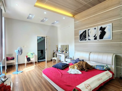 Cho thuê Nguyên Căn Mặt đường Lạch Tray, 150m2, 6-7 phòng, kinh doanh sạch sẽ 4