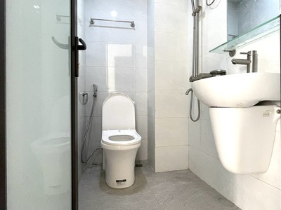 Studio 30m2 lạc long quân, oto vào nhà, cửa kính, view đẹp, chỉ 4tr3 2