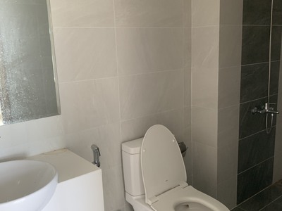 Bán căn hộ Vinhomes OCean park Gia Lâm.DT: 63m2, 2PN . 2wc. 1PK. Căn Góc.2.1ty bao sổ 4