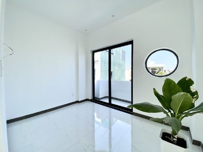 Bán nhà 3 tầng phạm văn nghị, nhà mới kiên cố. giá 3,x tỷ 2