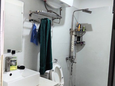 Cho thuê căn hộ 1 ngủ tại Văn Cao 1
