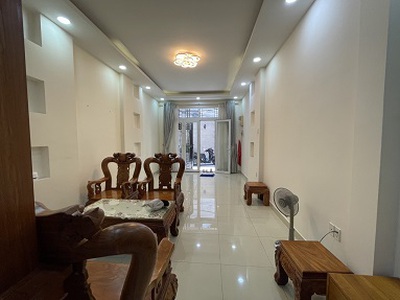 Cho thuê nhà nguyên căn đinh tiên hoàng, phường đa kao, quận 1, tphcm 2