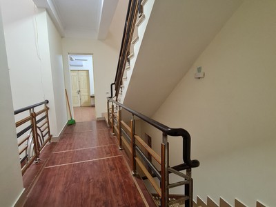 Cho thuê nhà 4 tầng tại Liên Bảo, Vĩnh Yên. 6 phòng ngủ Đủ đồ giá 15 triệu 3