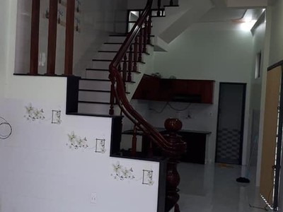 Cho thuê nhà nguyên căn 125m2, nằm ngay mặt tiền ngã tư ba la, nghĩa dõng, tp quảng ngãi. 2