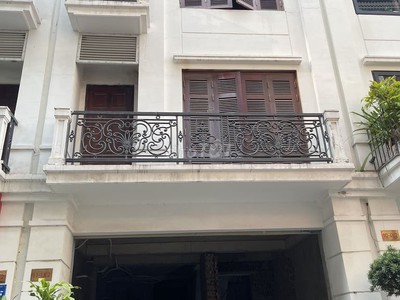 Chính chủ cho thuê liền kê 90 nguyễn tuân, phường thanh xuân trung, quận thanh xuân, hà nội. 0