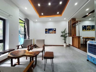 Chào bán căn nhà 2 tầng.dtđ tới 70m .kiệt 2m5 lê duẩn cách đường chỉ 2 căn nhà 0