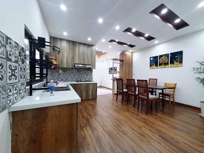 Chào bán căn nhà 2 tầng.dtđ tới 70m .kiệt 2m5 lê duẩn cách đường chỉ 2 căn nhà 4