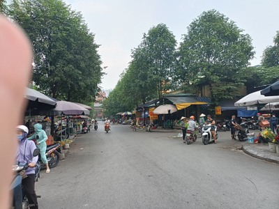 Bán nhà mặt chợ văn la 70m2 5t mt 15m chỉ hơn 14tỷ kinh doanh ô tô vỉa hè 0