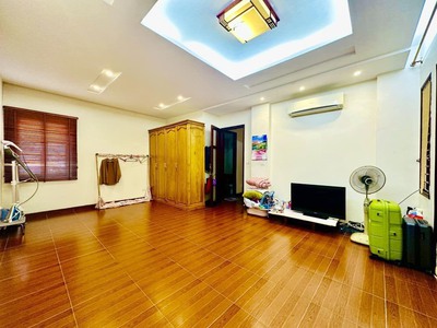 Bán nhà mặt chợ văn la 70m2 5t mt 15m chỉ hơn 14tỷ kinh doanh ô tô vỉa hè 3