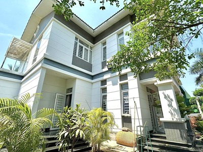 Hot  giảm nóng 37 tỷ còn 73 tỷ-biệt thự sân vườn đất rộng 7000m2 cò bay thẳng cánh-trường thạnh tp 1