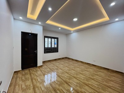 Bán nhà ngõ 415 ngô gia tự gần chợ đằng lâm 42m 4 tầng giá 3.05 tỉ ô.tô tận cửa 2