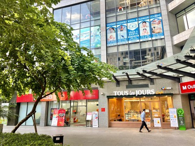 Bán sàn thương mại tầng 1 toà R4 Goldmark City, sẵn HĐ thuê Cafe Breadkim lợi nhuận 7,6 2