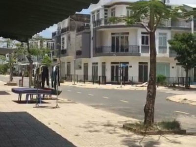 Bán căn hộ shophouse phúc an city, 80 m2, 2 mặt tiền, kinh doanh. chỉ 1 tỷ 350 triệu, xã mỹ hạnh 1