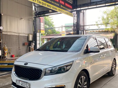 Cần bán xe cá nhân, chỉ chạy gia đình Kia Sedona 2016 số tự động 6