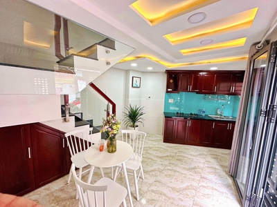 Bán nhà mới đẹp hxh thông sát mt hoàng hoa thám phú nhuận- ngang rộng 5m- 4 tầng- nhỉnh 3 tỷ 3