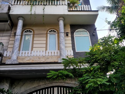 Biệt thự trung tâm quận 10, ngang hơn 5m, hẻm nhựa 8m, bán gấp 0