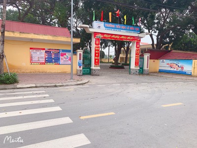 Bán 65m2 xóm đường nguyên khê - ô tô đỗ cửa - hơn 2 tỷ 0