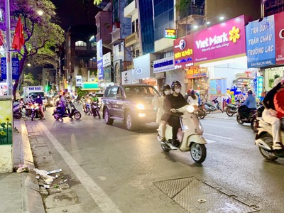 Bán nhà phố bạch mai  kinh doanh online,  3 ngủ  , giá 4 tỷ 2 1