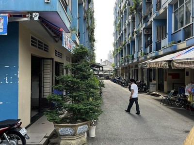 Chính chủ cho thuê lô góc 2 mặt tiền triệt, 2 căn nhập 1 tại ngã ba bình thung, tân đông hiệp, dĩ 1