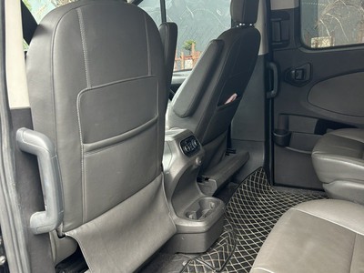   Chính chủ bán xe Ford Tourneo Titanium 8